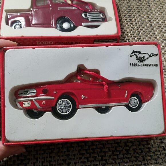 Vintage Kurt's Adler Ford Christmas ornaments (3) - Picture 4 of 6